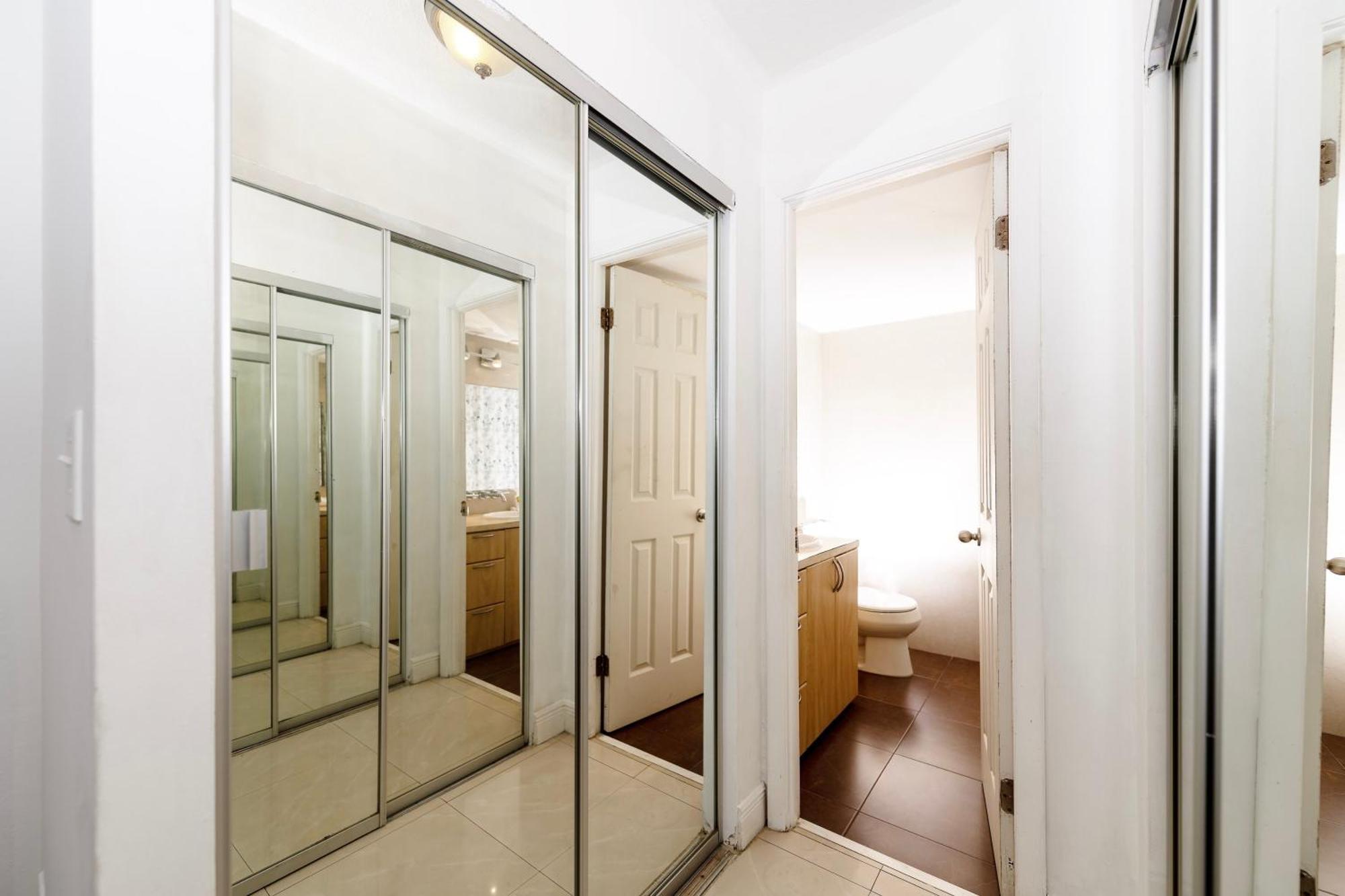 Sobe Apartments マイアミビーチ エクステリア 写真